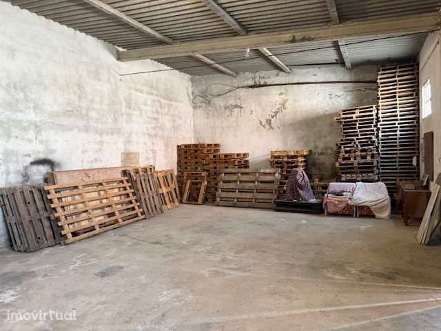 Armazém Versátil de 88 m²: Oportunidade Ideal para Expandir o Seu Negó - Grande imagem: 3/9