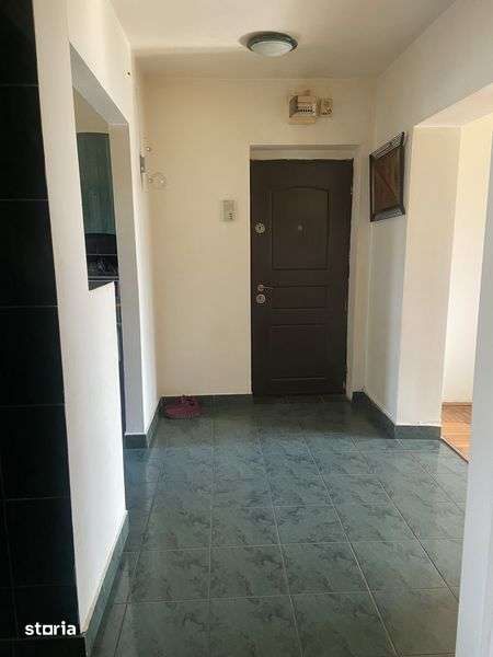Vand sau schimb apartament cu 3 camere — fotografia 1