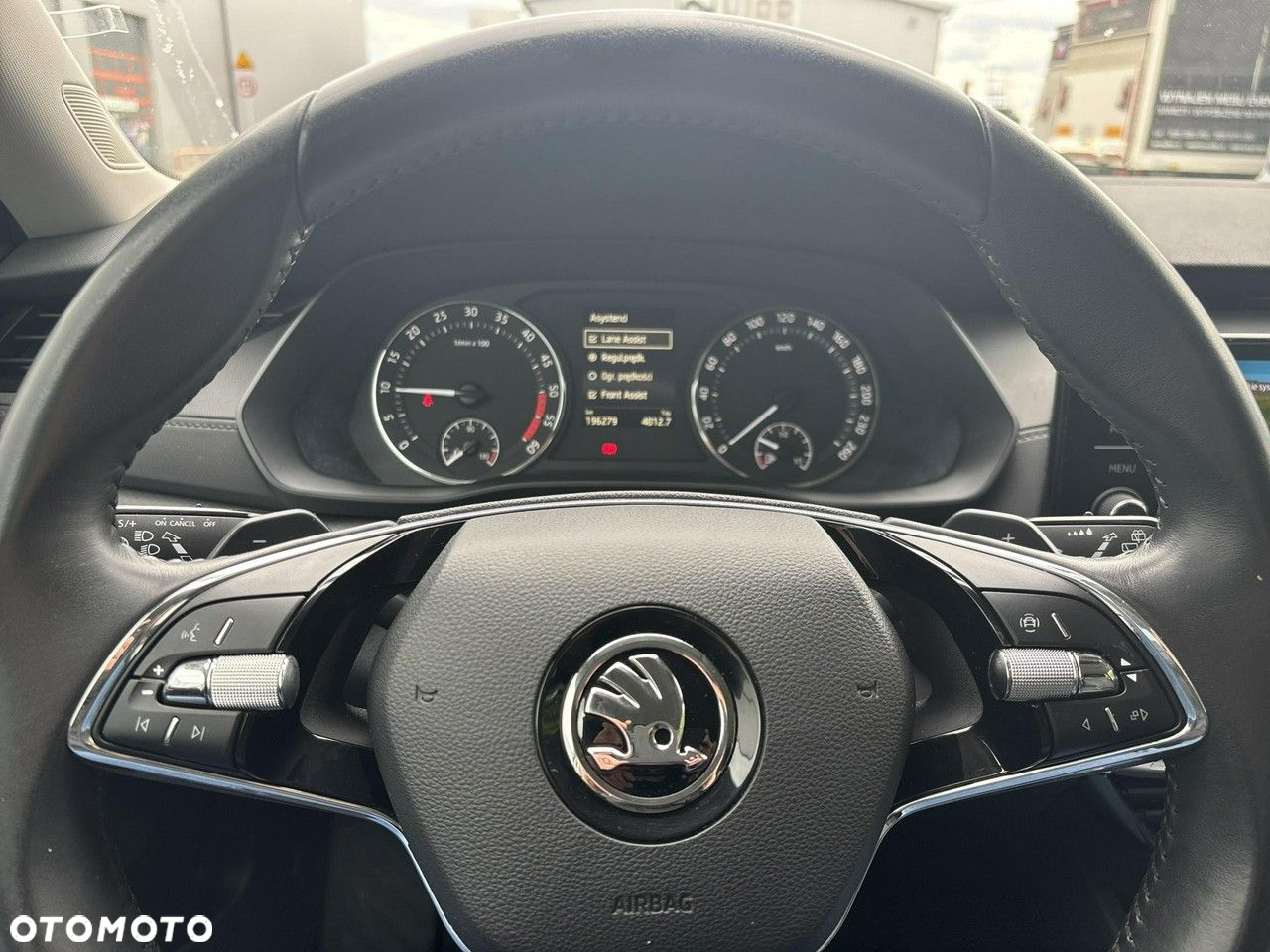 Skoda Octavia 2.0 TDI Ambition DSG - 23