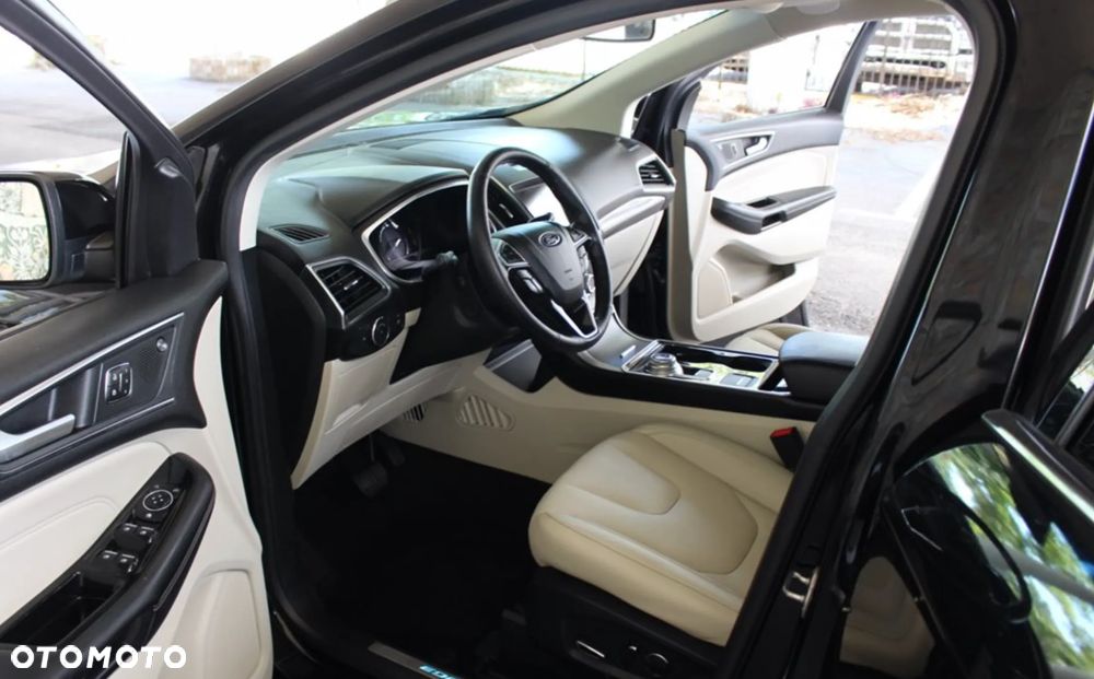 Ford Edge - 8