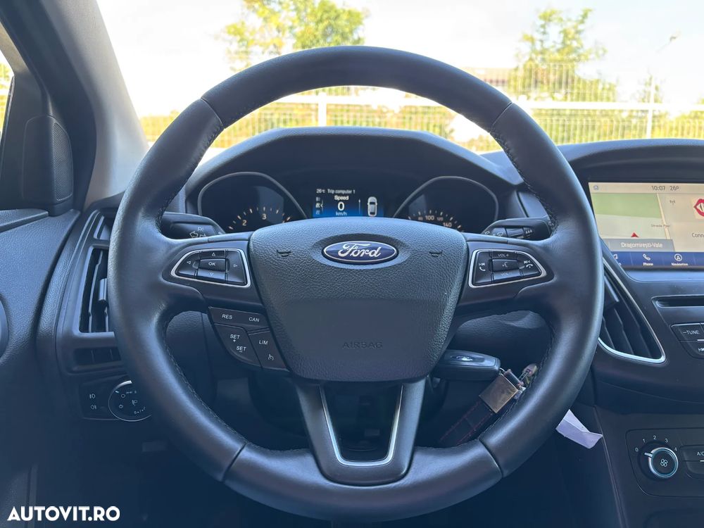 Ford Focus - 15