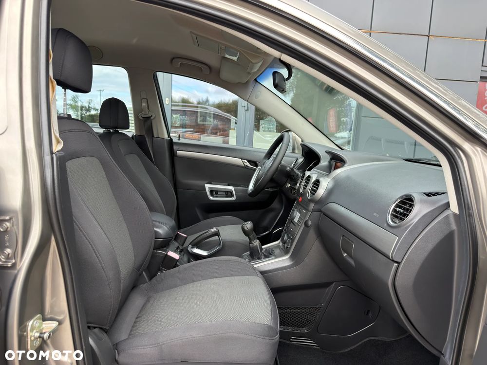 Opel Antara - 24
