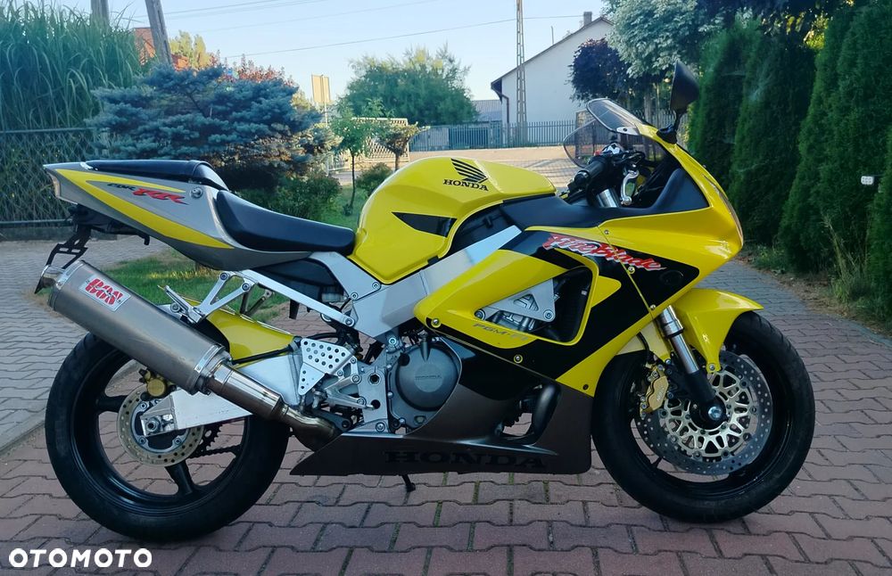Honda CBR - 9