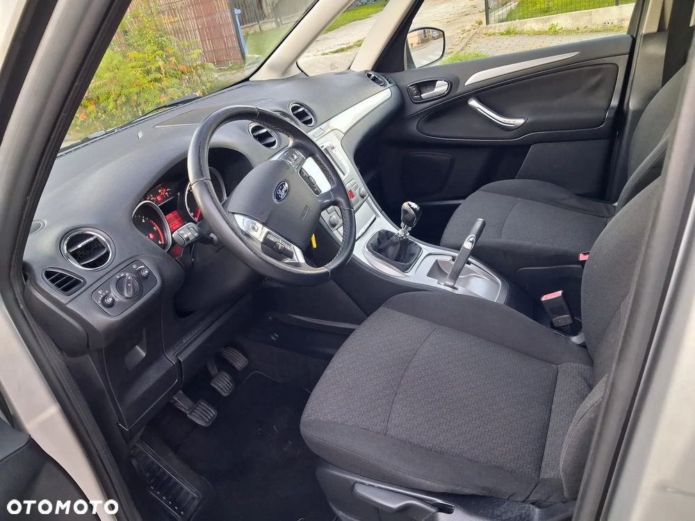 Ford Galaxy - 14