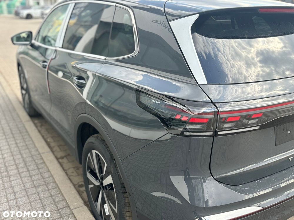 Volkswagen Tiguan 2.0 TSI 4Mot Elegance DSG - 10