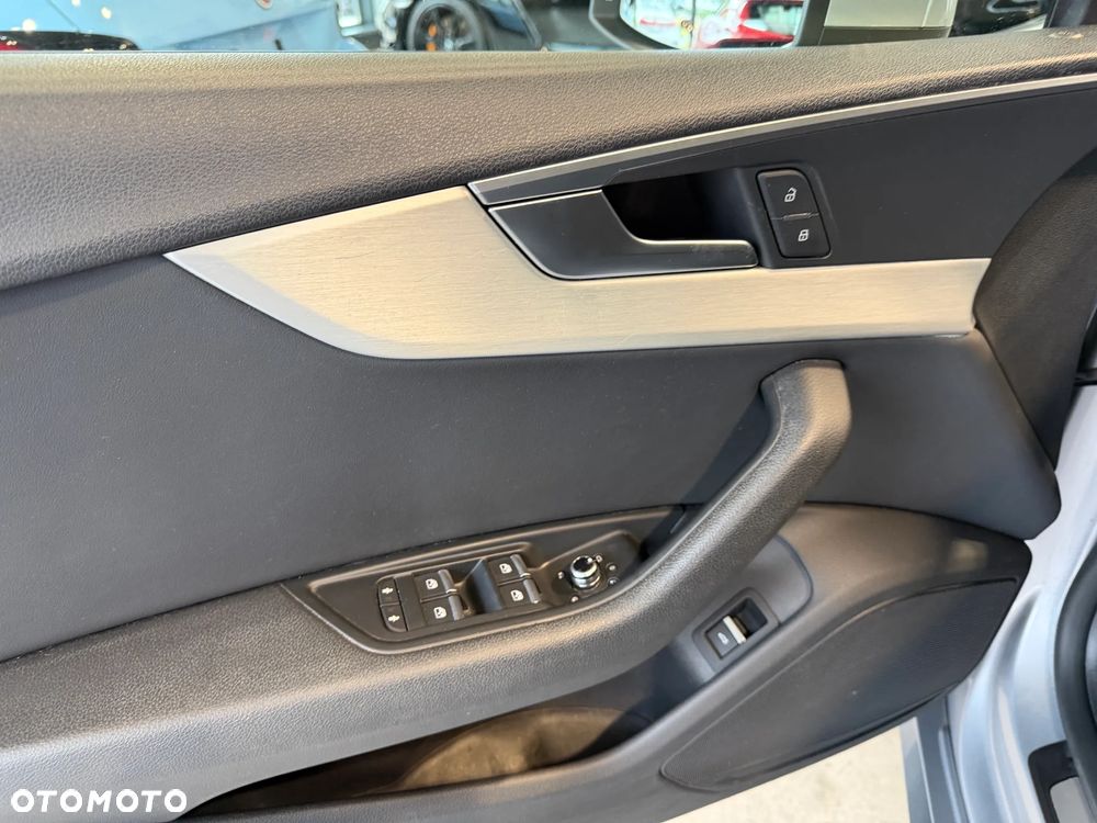 Audi A5 Sportback 35 TFSI S tronic S line - 15