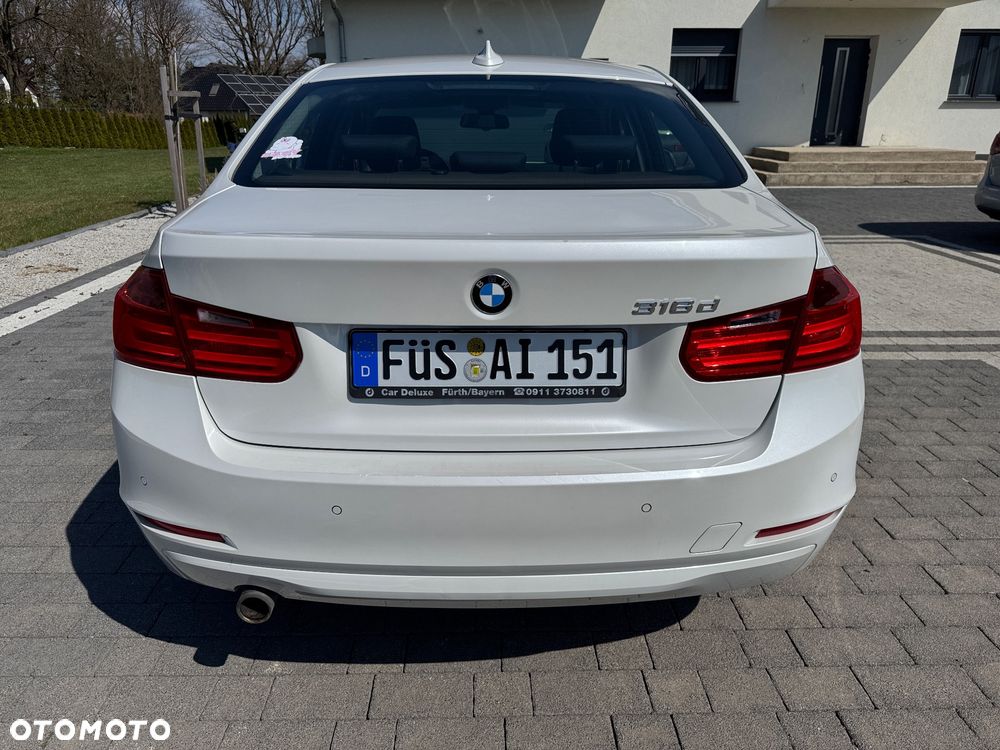 BMW Seria 3 318d DPF - 5