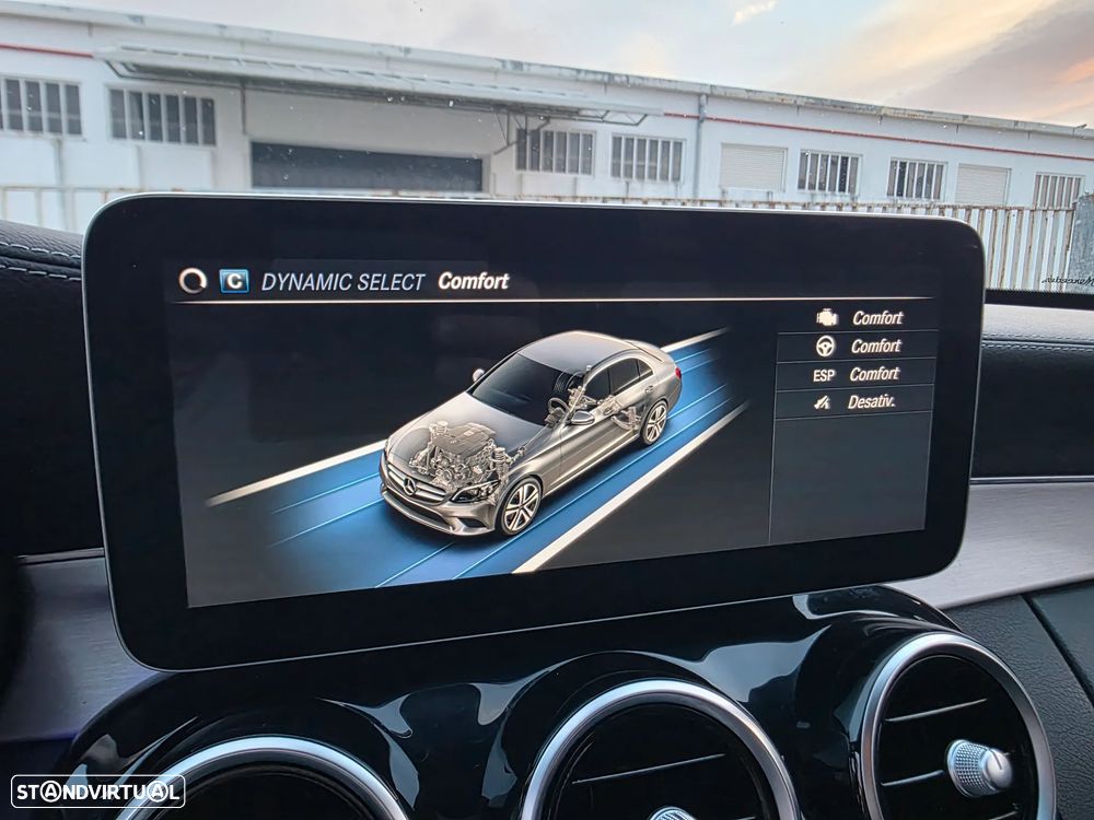 Mercedes-Benz C 300 de AMG Line - 32