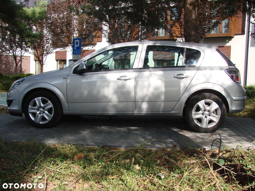 Opel Astra - 2