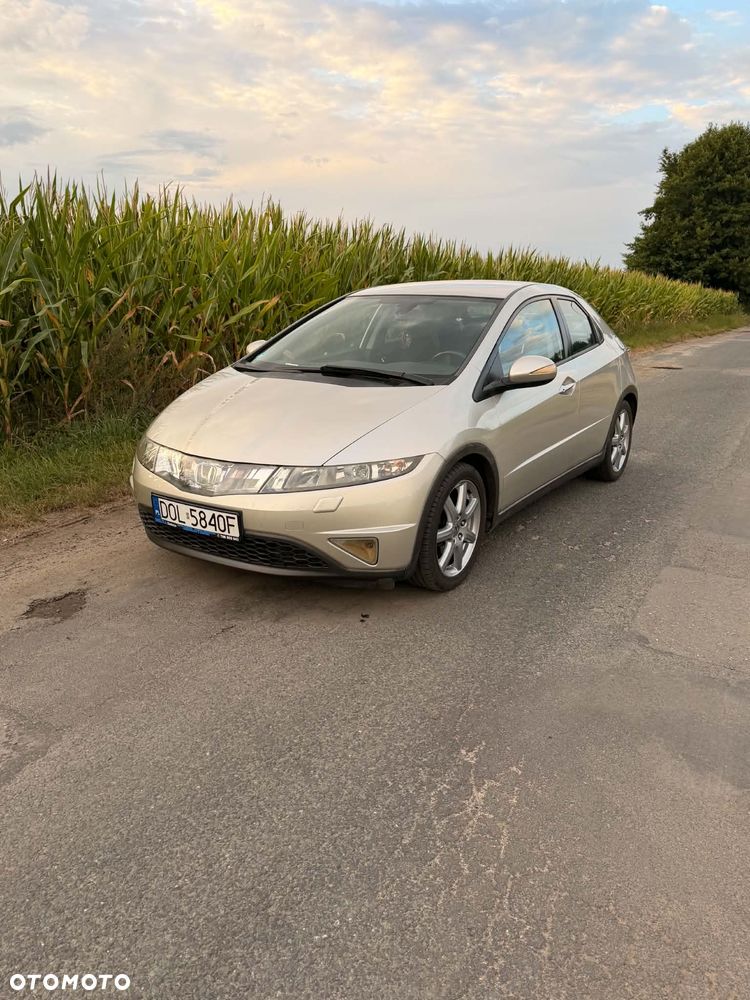 Honda Civic 1.8 Comfort - 8