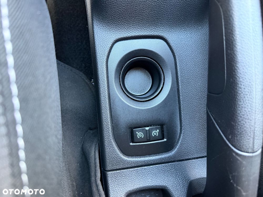 Dacia Duster 1.6 SCe Prestige - 13