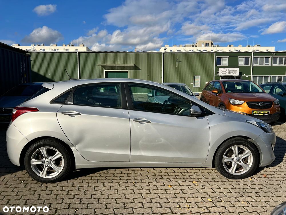 Hyundai i30 1.6 CRDi BlueDrive Comfort - 10