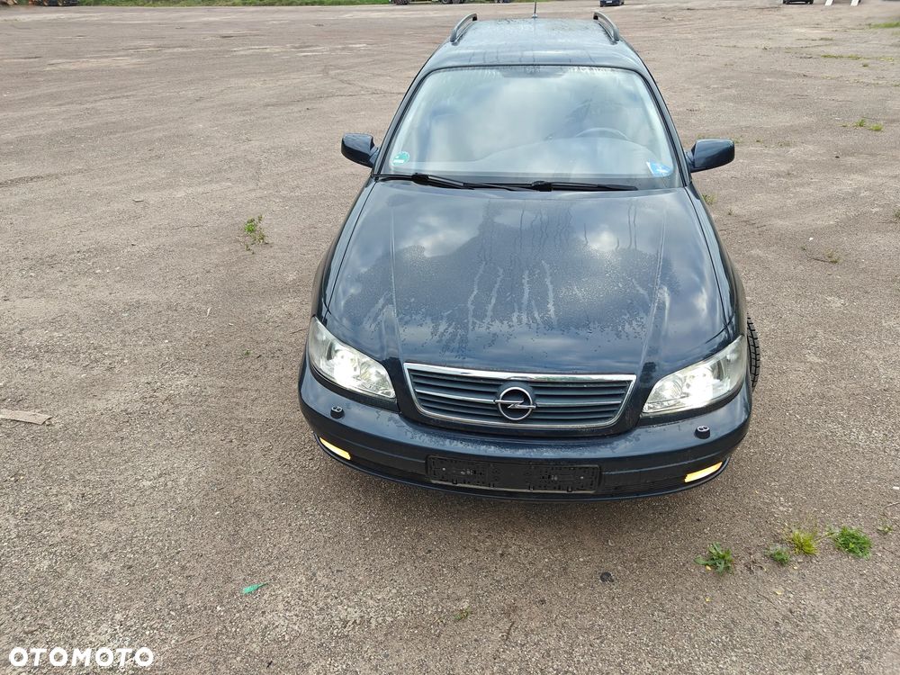 Opel Omega 2.5 Sport - 1
