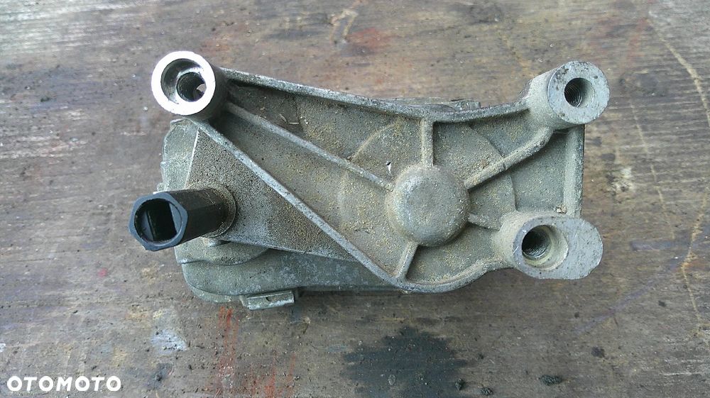 ALFA ROMEO GT 1.9 PRZEPUSTNICA C146 - 2