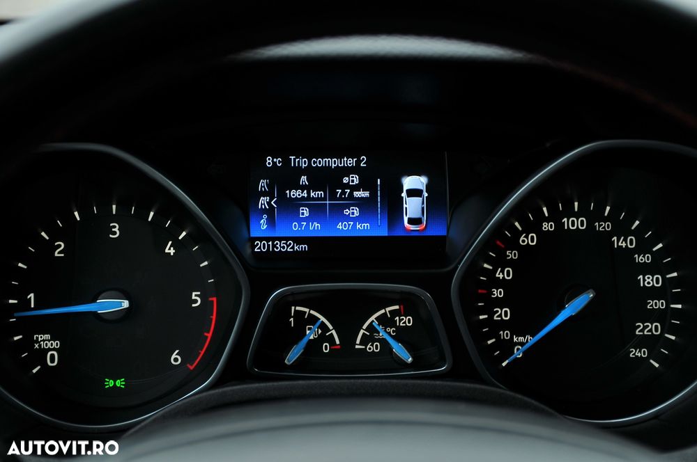Ford Focus 2.0 TDCI ST-Line - 17