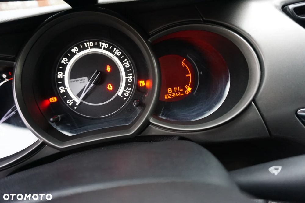 Citroën C3 Pure Tech 82 SHINE - 19