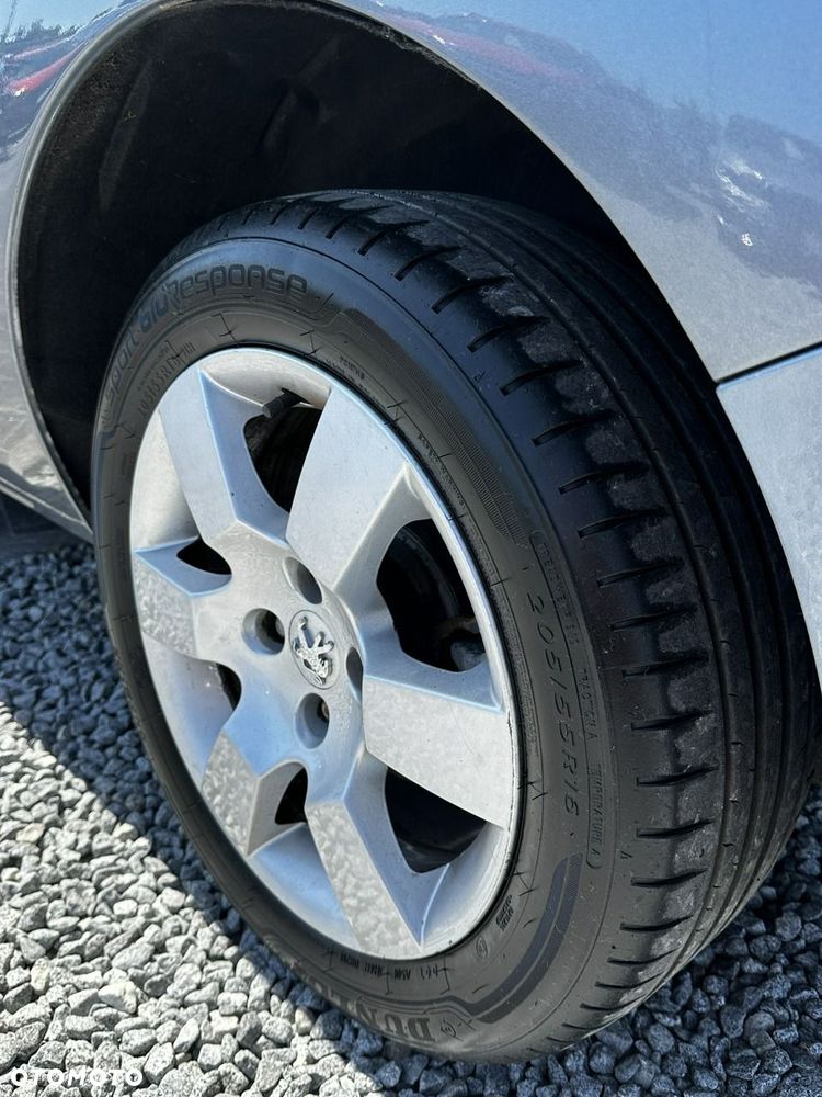 Peugeot 5008 - 25