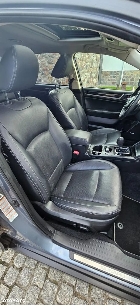 Subaru Legacy - 15