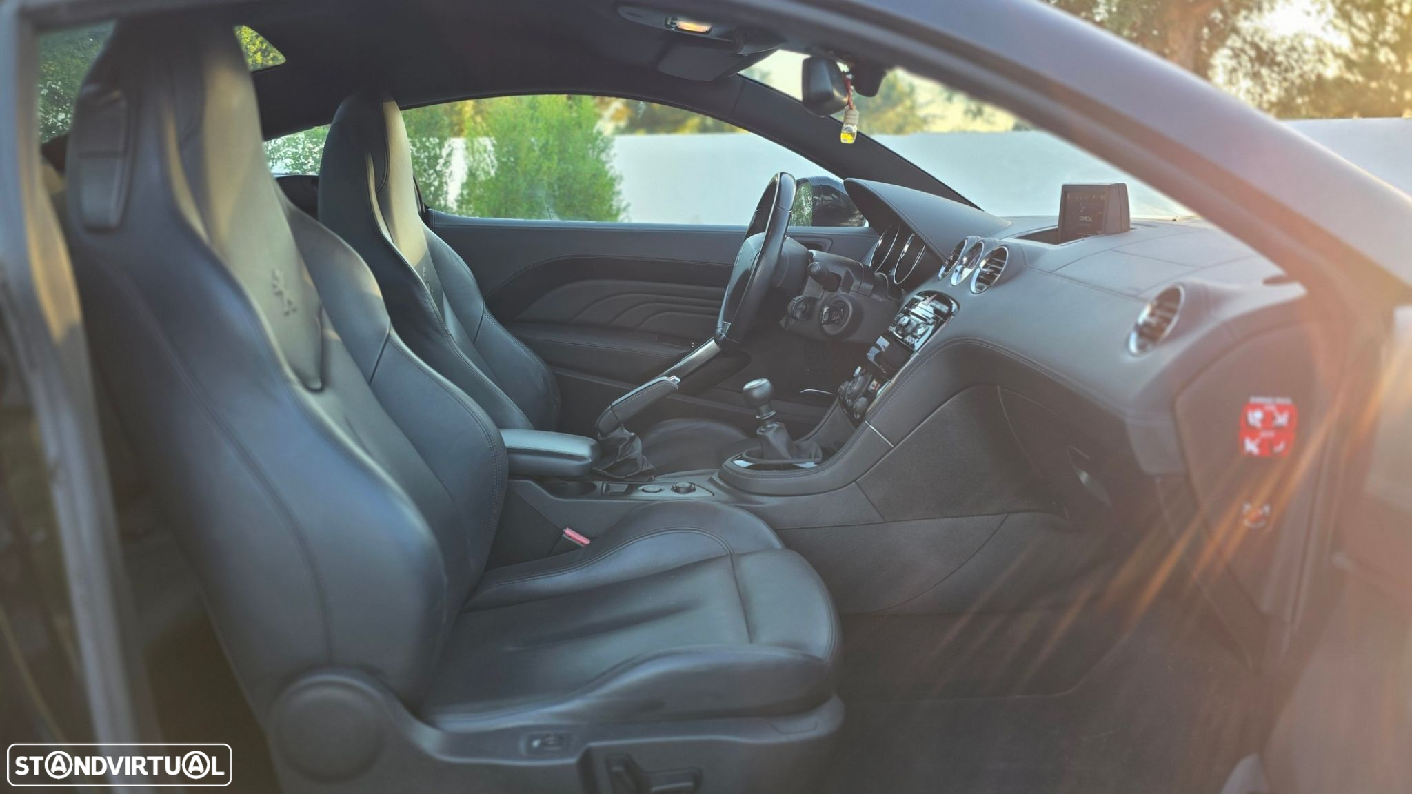 Peugeot RCZ 1.6 THP Onyx - 28