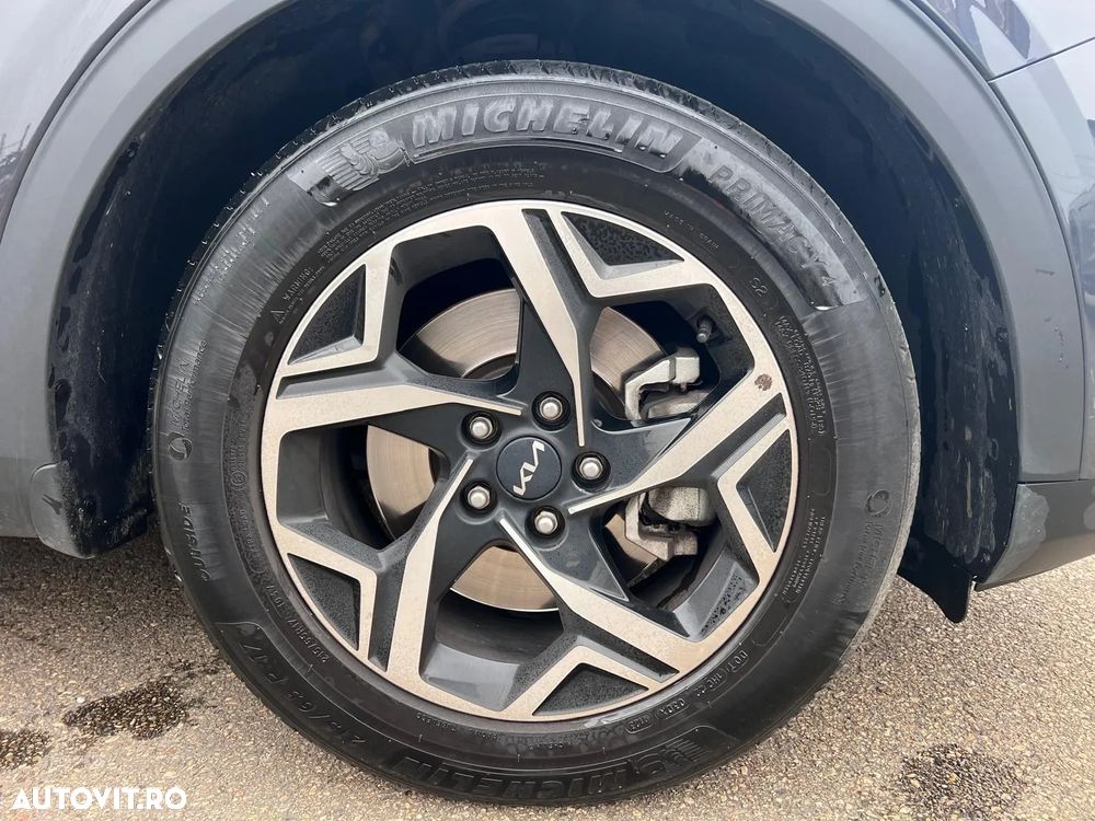 Kia Sportage 1.6 T-GDI 6MT 4x2 Urban - 14