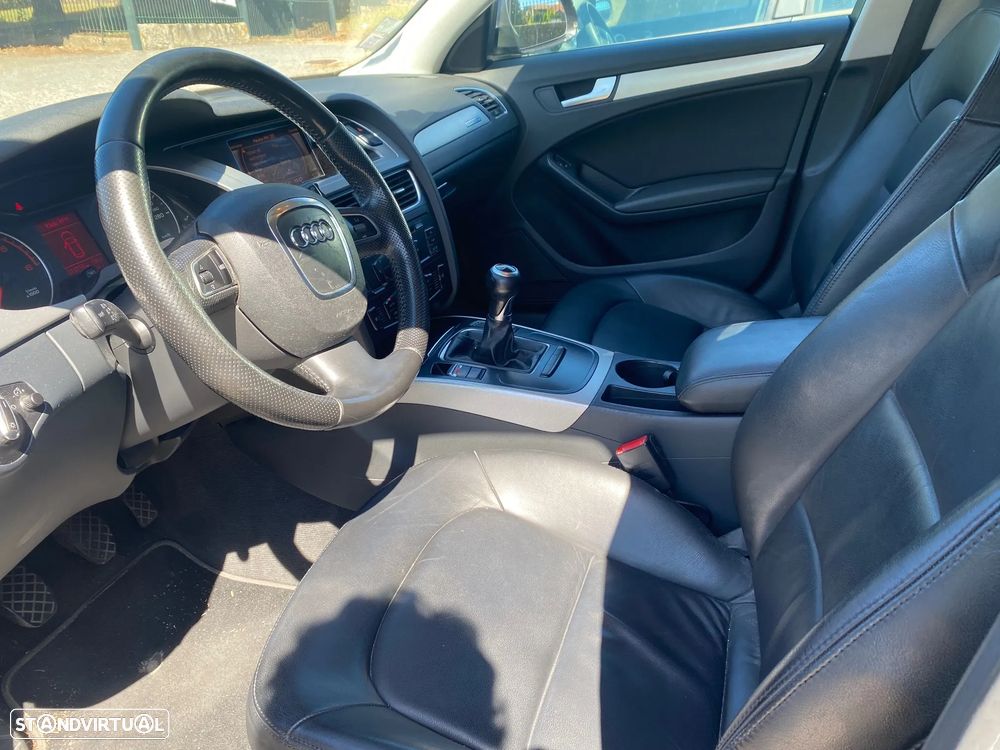 Audi A4 Allroad 2.0 TDi quattro - 9