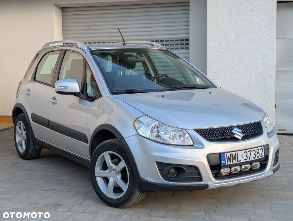 Suzuki SX4 Classic 1.6 VVT 4x4 Comfort - 1