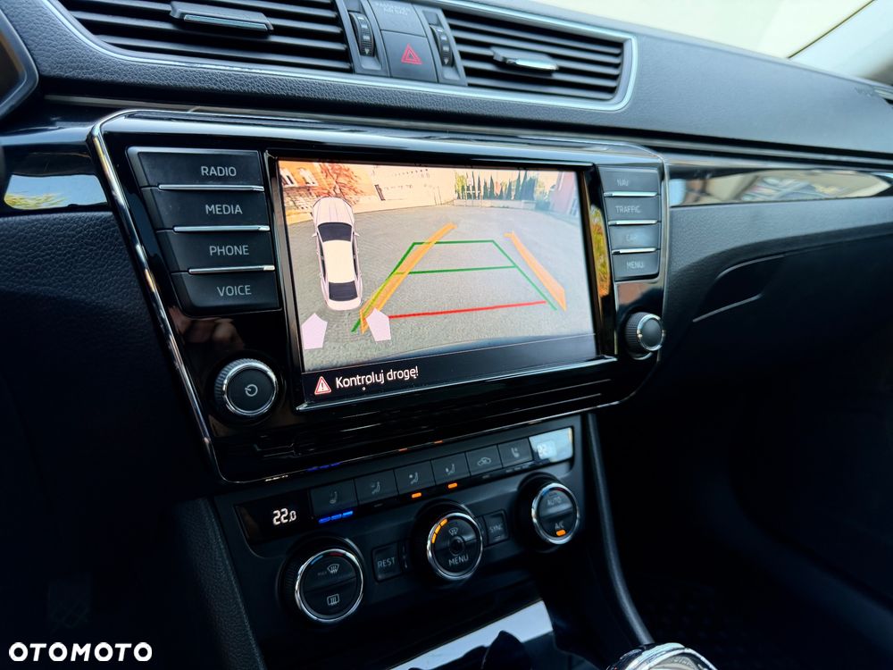 Skoda Superb 2.0 TDI L&K DSG - 20