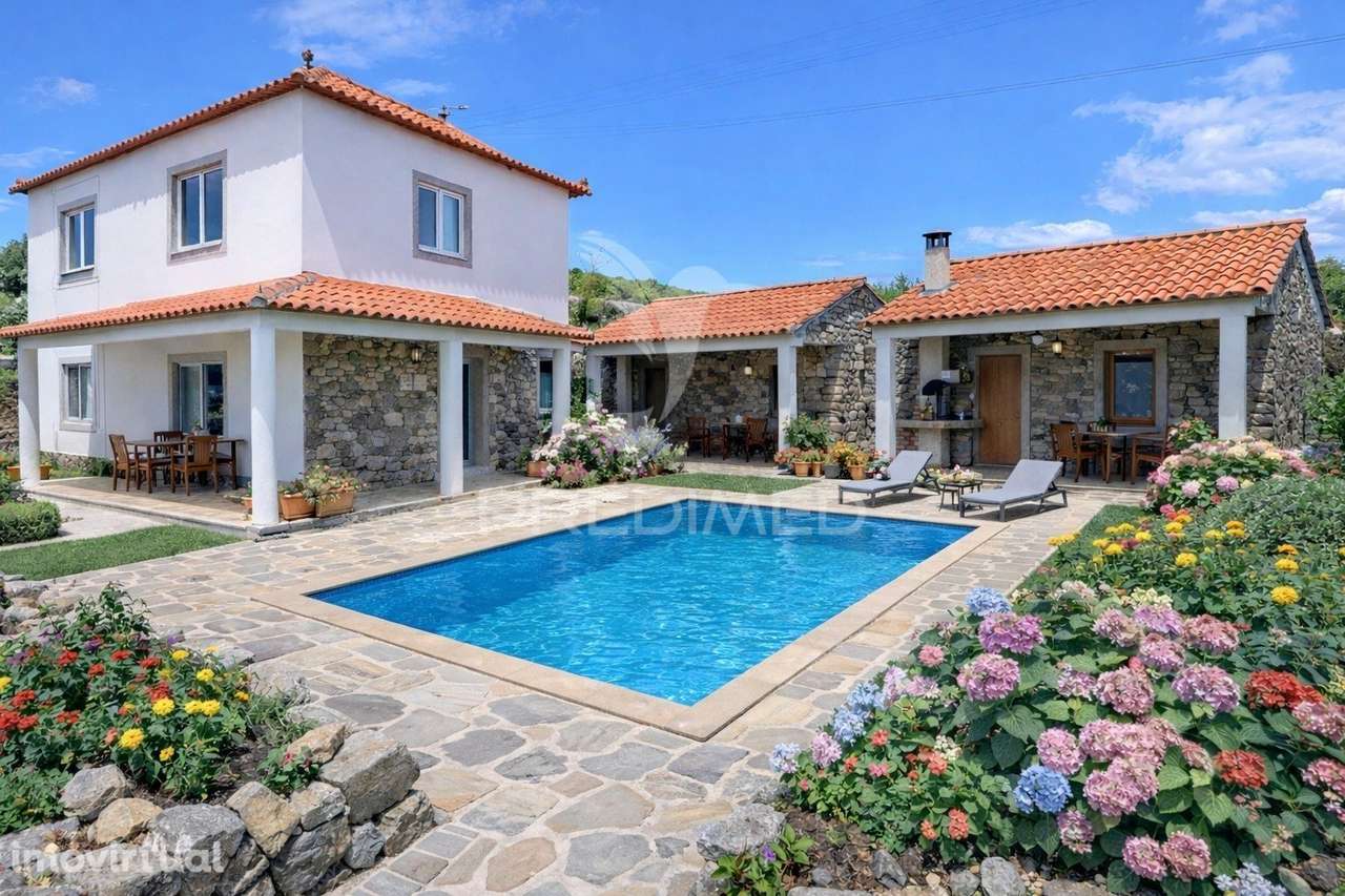 Moradia para Recuperar na Ponta do Pargo + 2 Palheiros | Excelente... - Grande imagem: 2/2