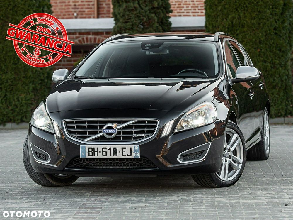 Volvo V60 D4 R-Design Momentum - 1