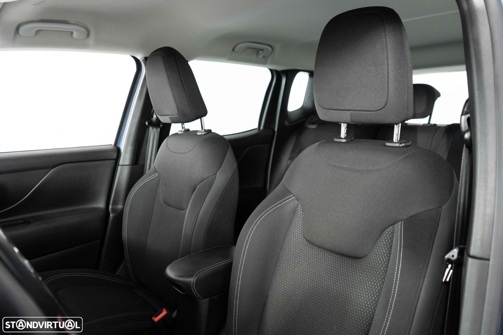 Jeep Renegade 1.3 TG 4Xe Limited - 8