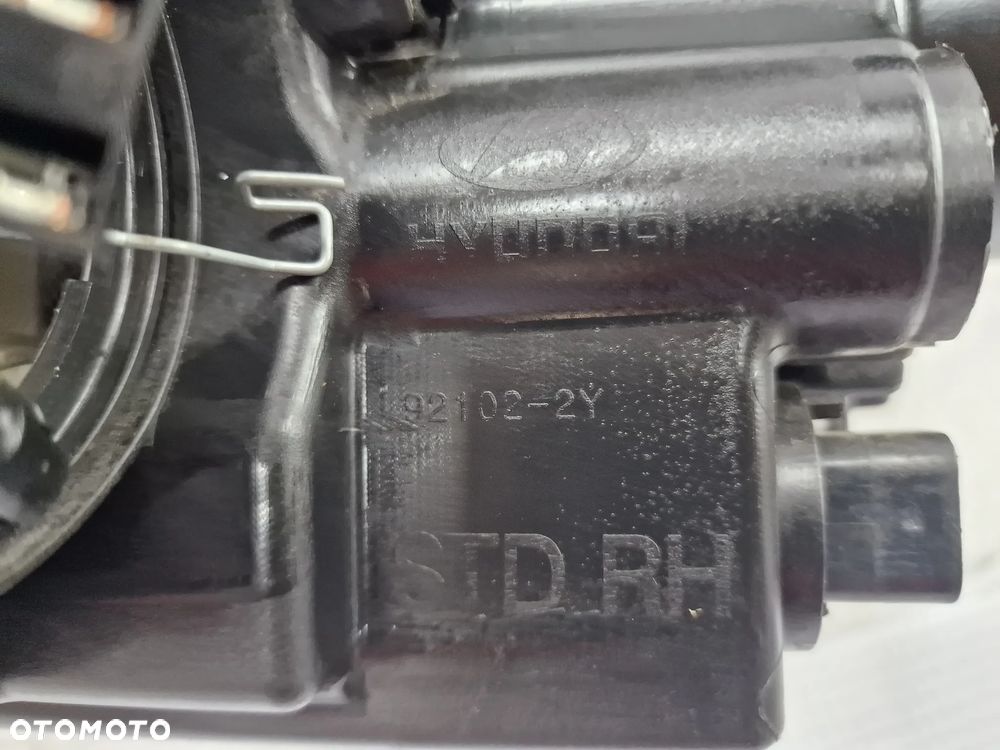 HYUNDAI IX35 09- PRAWA ZWYKŁA LAMPA PRZEDNIA PRZÓD , NR 92102-ZY , NR AUKCJI LA34 - 20