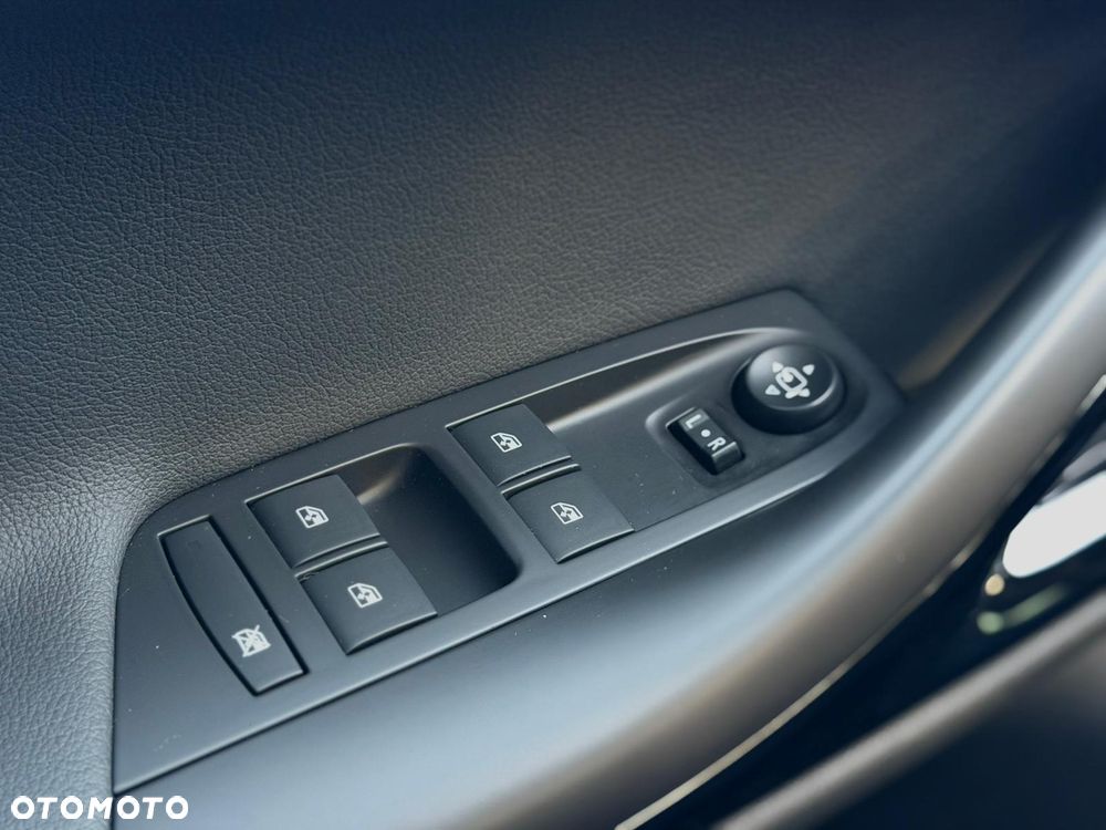 Opel Astra 1.4 T Elite S&S - 35