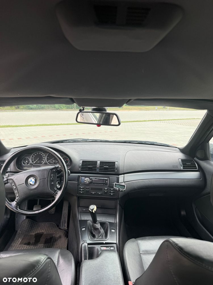 BMW Seria 3 318d - 17