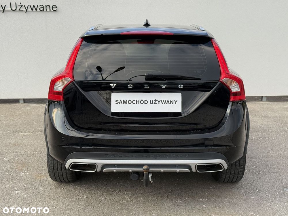 Volvo V60 Cross Country - 6