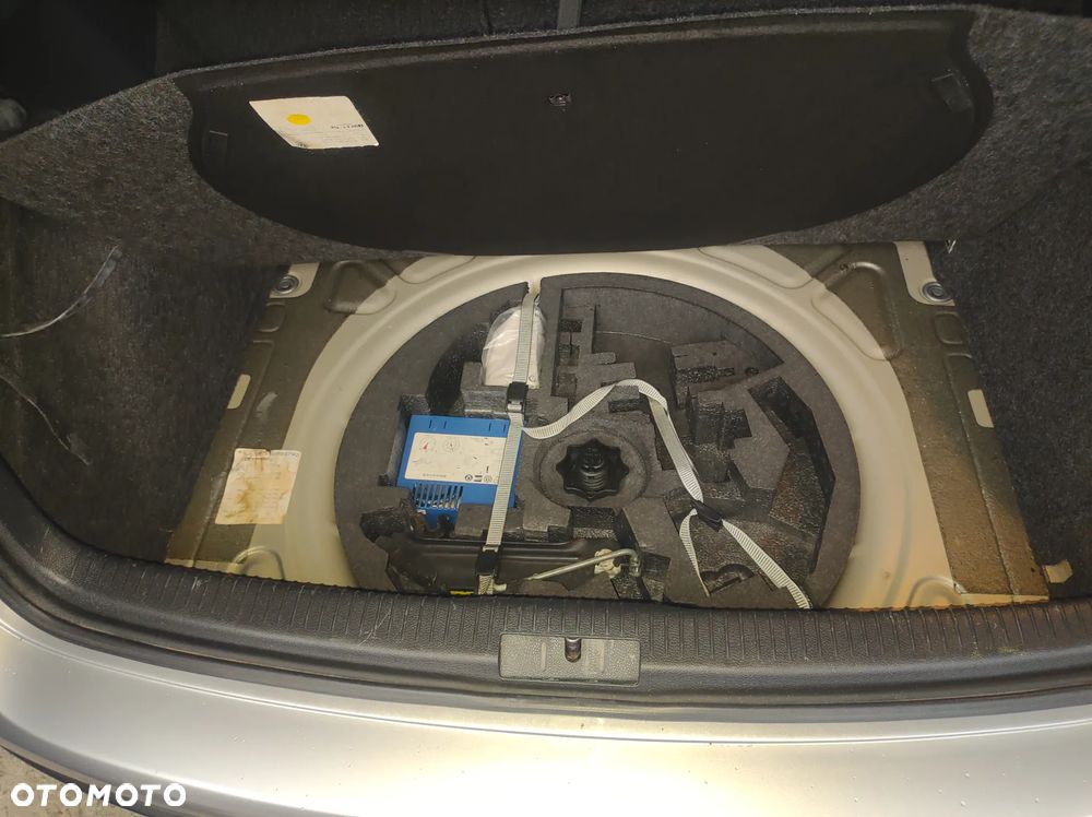 Volkswagen Golf - 20
