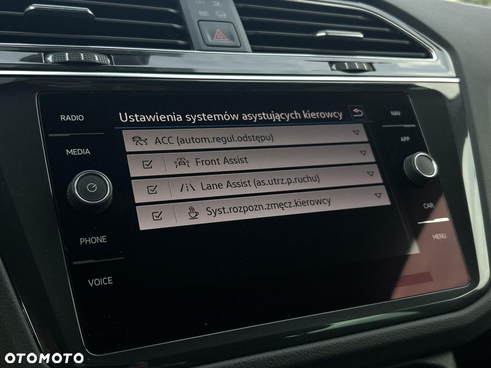 Volkswagen Tiguan 2.0 TSI 4Mot Elegance DSG - 25