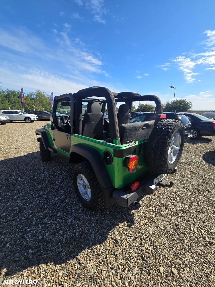 Jeep Wrangler - 23