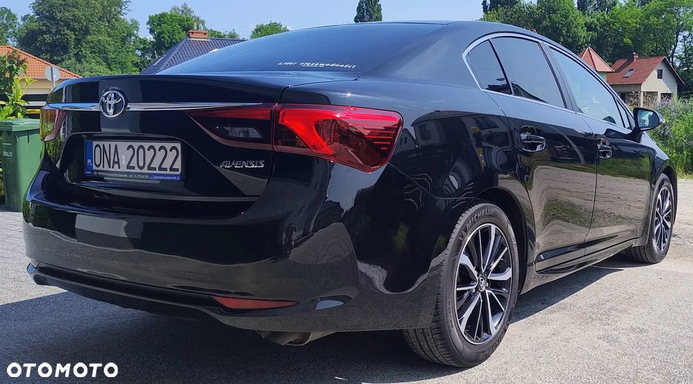 Toyota Avensis 1.8 Premium - 5