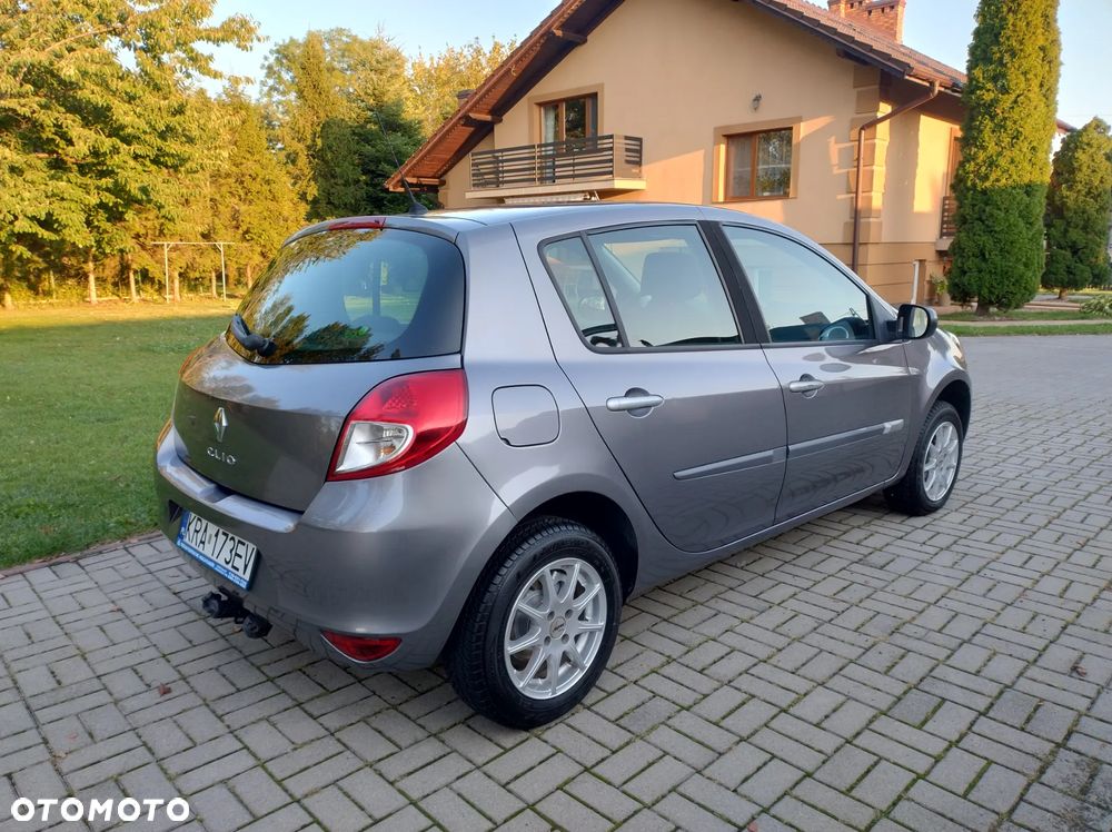 Renault Clio 1.2 16V 75 Dynamique - 6