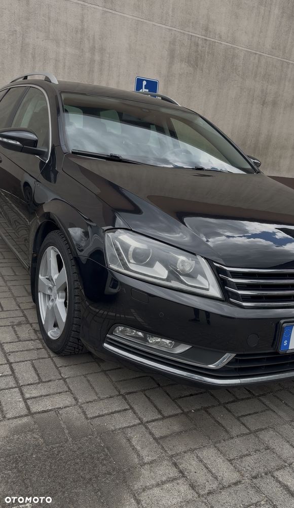 Volkswagen Passat 2.0 TDI DPF DSG Sportline - 20