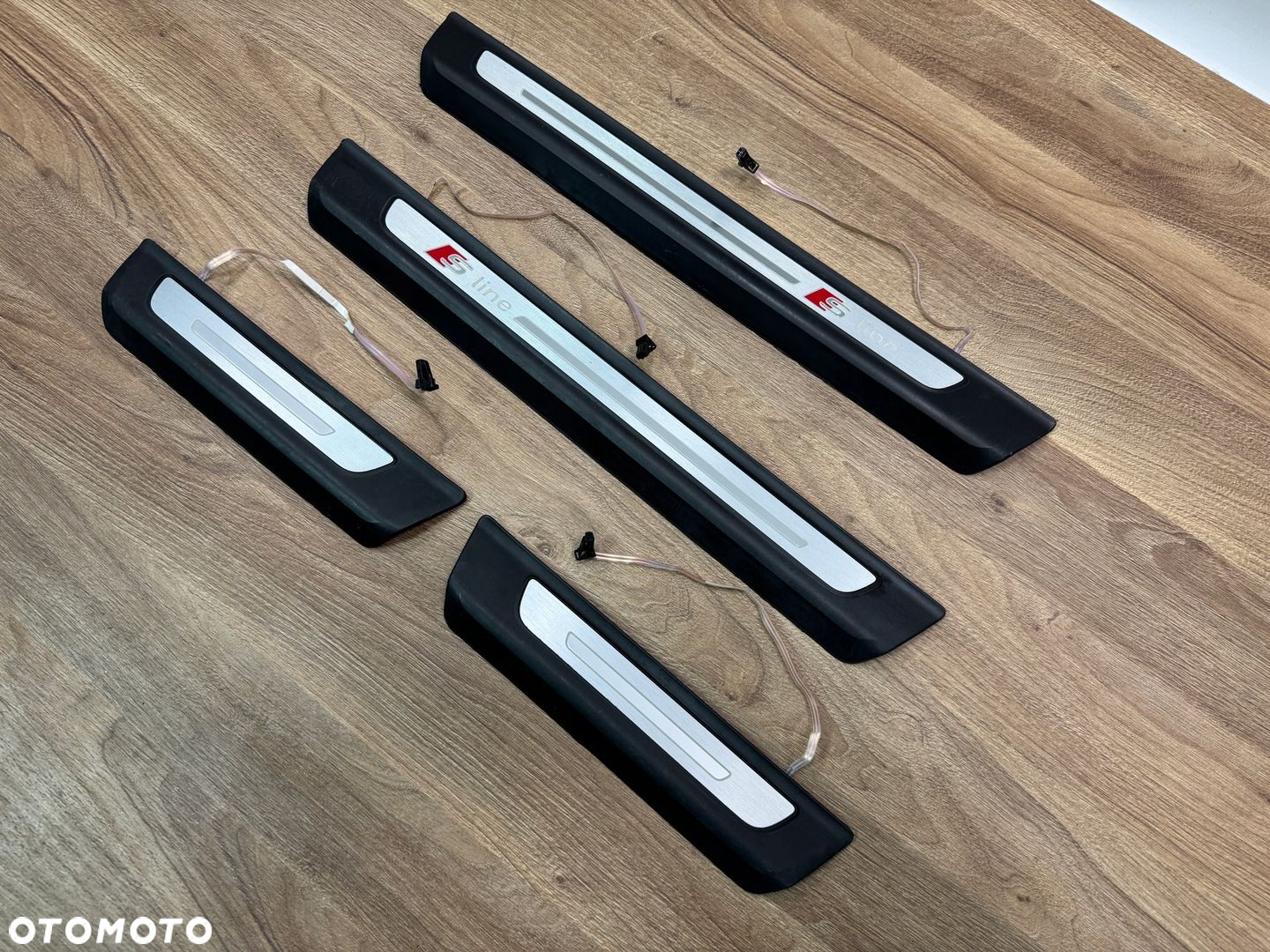 LISTWY PROGOWE LED AUDI Q7 4M S-LINE PODŚWIETLANE 4M0947405B 4M0947406B - 3