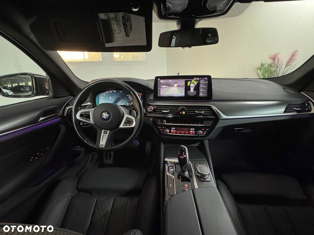 BMW Seria 5 520d M Sport Edition - 25