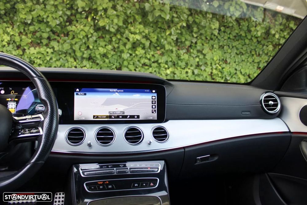 Mercedes-Benz E 300 de AMG Line - 17