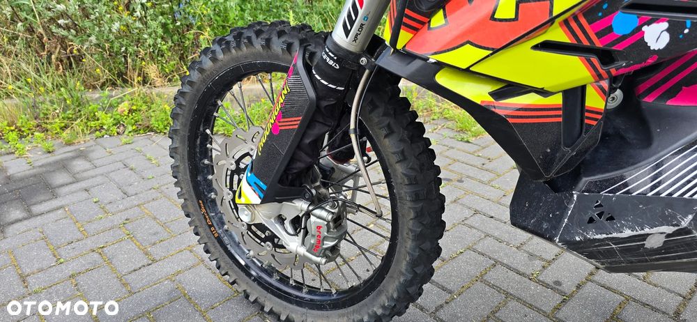 KTM Adventure 790 - 17