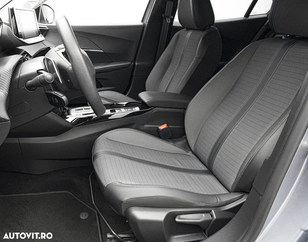 Peugeot 2008 1.2L PureTech 130 S&S EAT8 Allure - 14