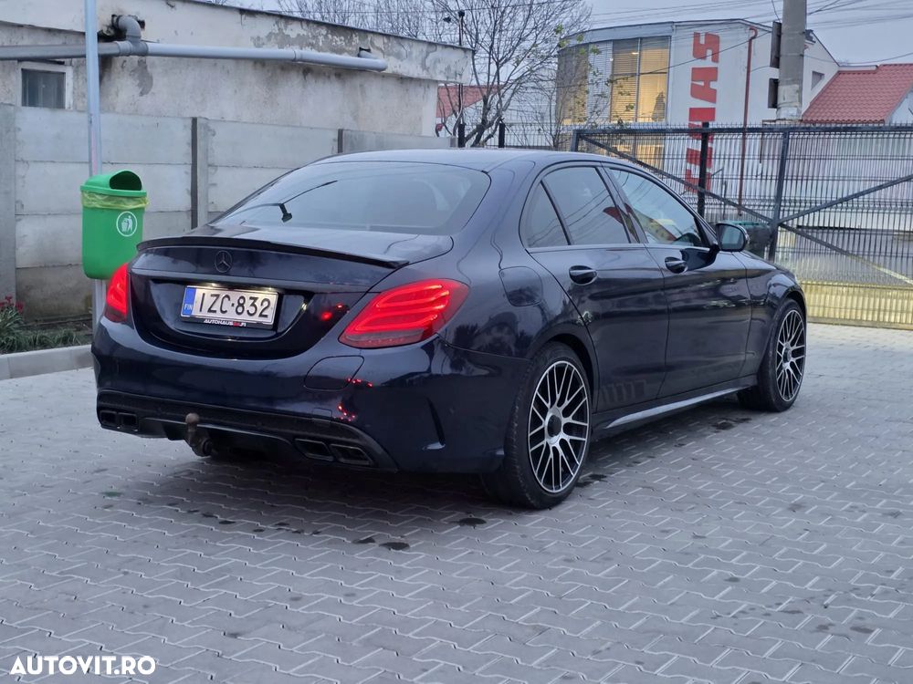 Mercedes-Benz C - 17
