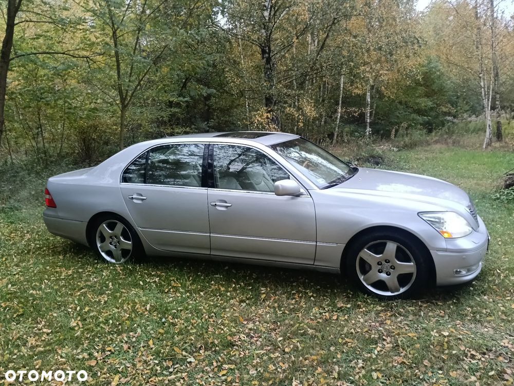 Lexus LS - 3