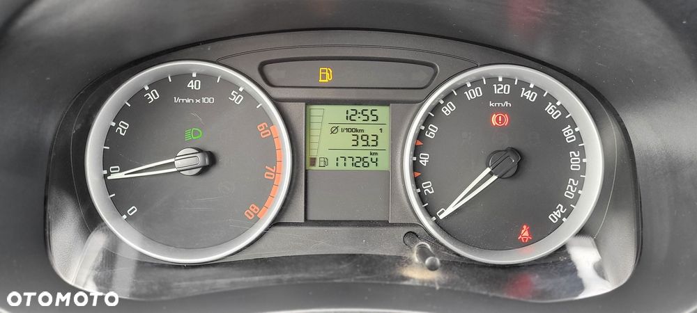 Skoda Fabia 1.2 HTP Elegance - 22