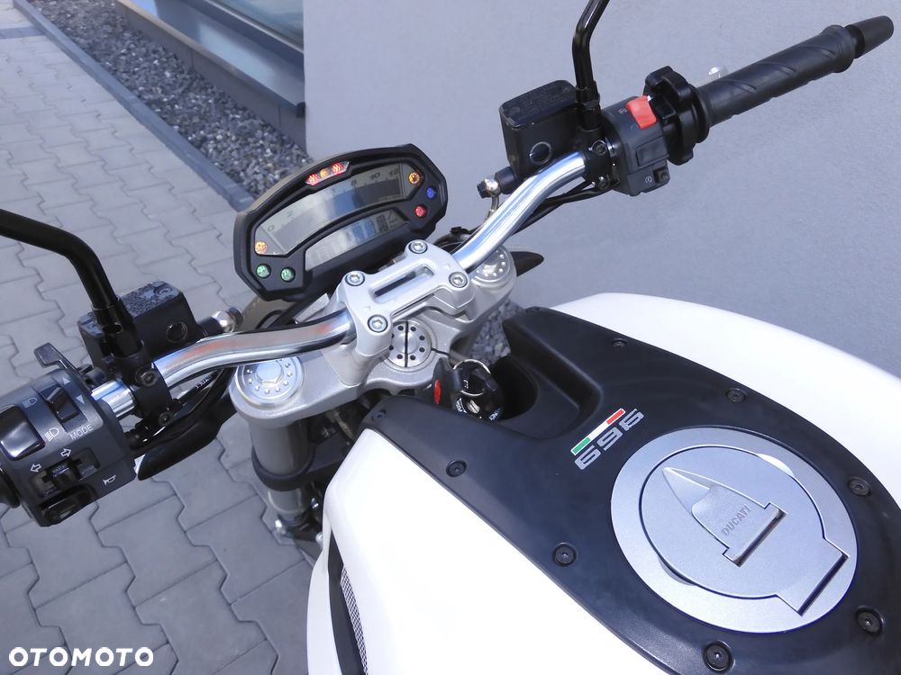 Ducati 696 - 26