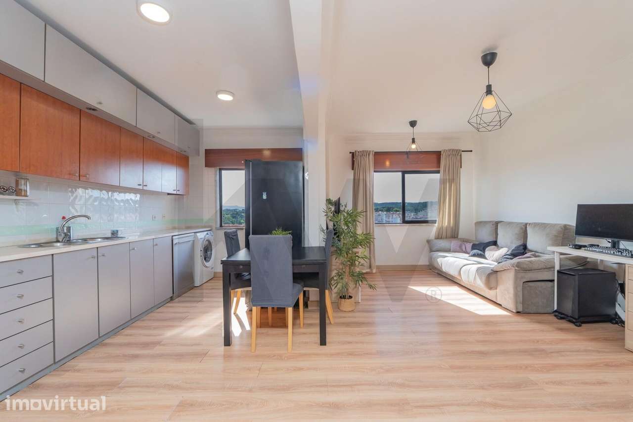 T2 Remodelado na Quinta Samaritana, Belas - Grande imagem: 5/22